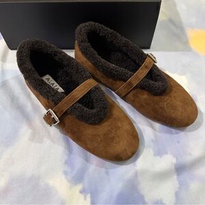 Alaïa Lambskin-Lined Suede Mary Jane Flats (Tan)